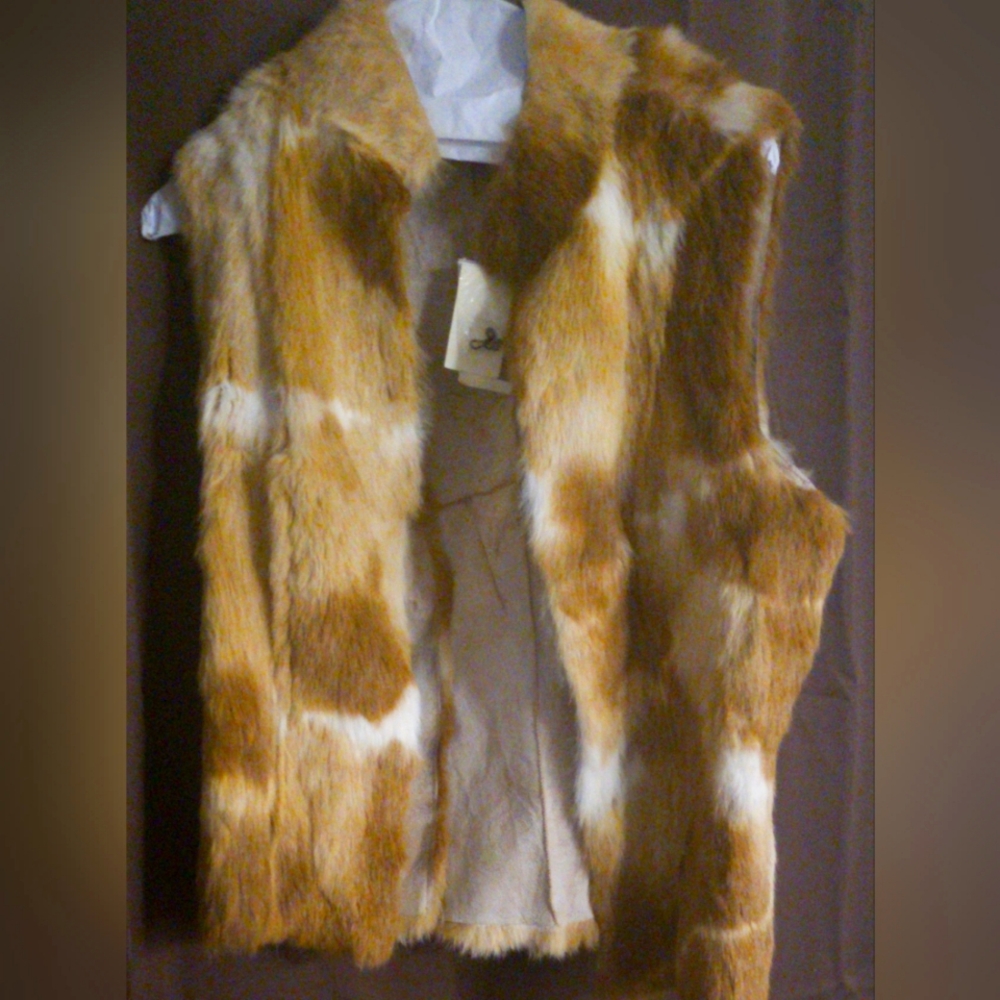 Medium Authentic Rabbit Fur vest - Picture 3 of 3